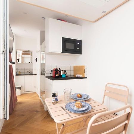 Super Central Mini Studio - 2 Pax, Murphy Bed Париж Екстер'єр фото